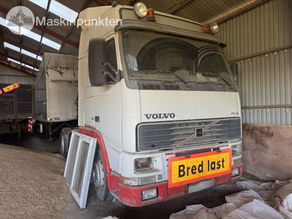 Volvo FH 12 - Tractor head: gambar 2 Volvo FH 12 - Tractor head: gambar 2