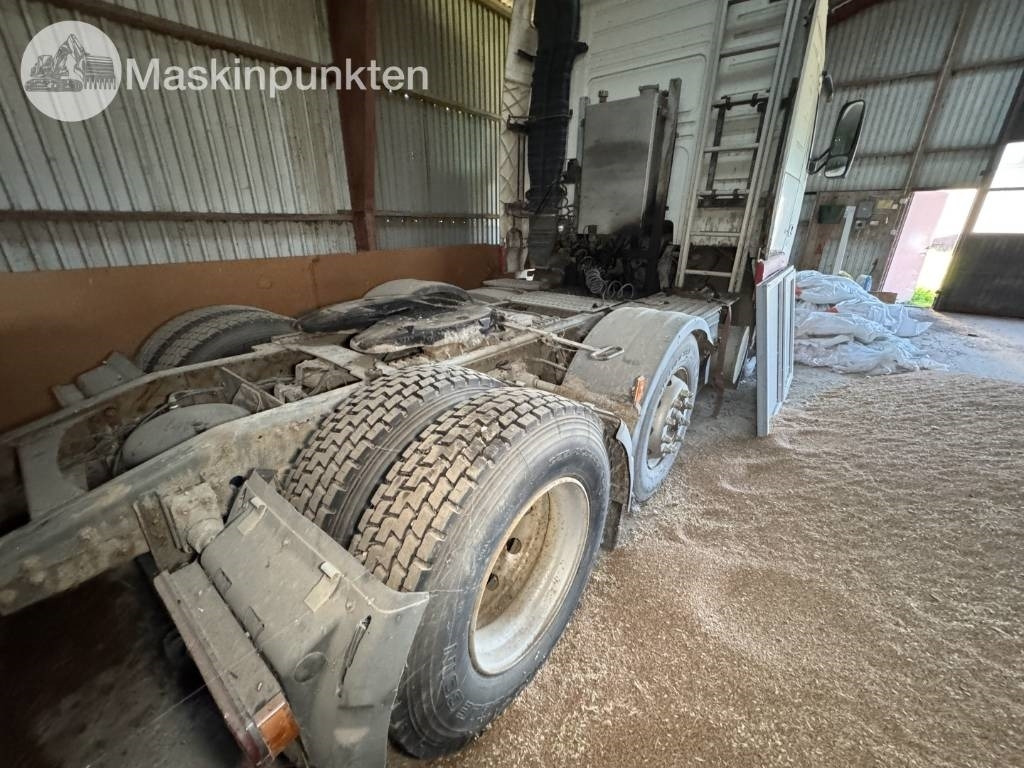 Volvo FH 12 - Tractor head: gambar 4 Volvo FH 12 - Tractor head: gambar 4