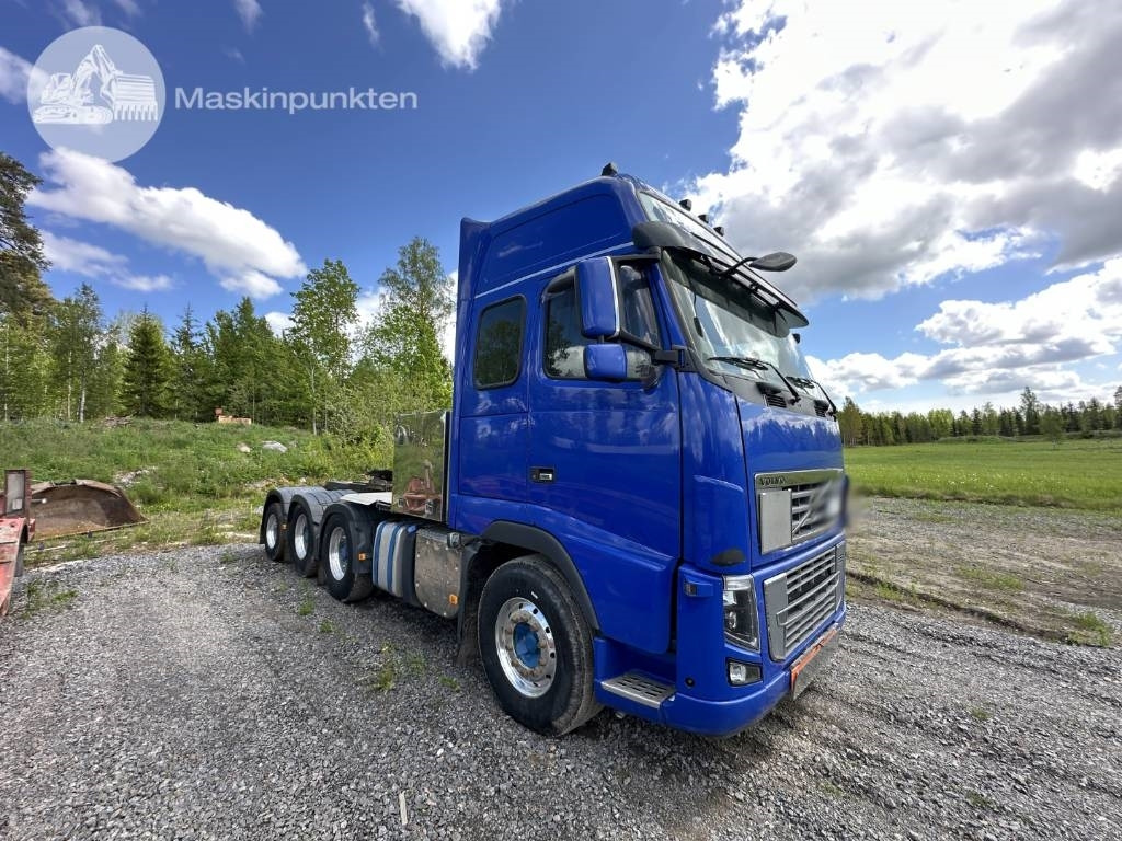 Volvo FH 16 700 - Tractor head: gambar 3 Volvo FH 16 700 - Tractor head: gambar 3