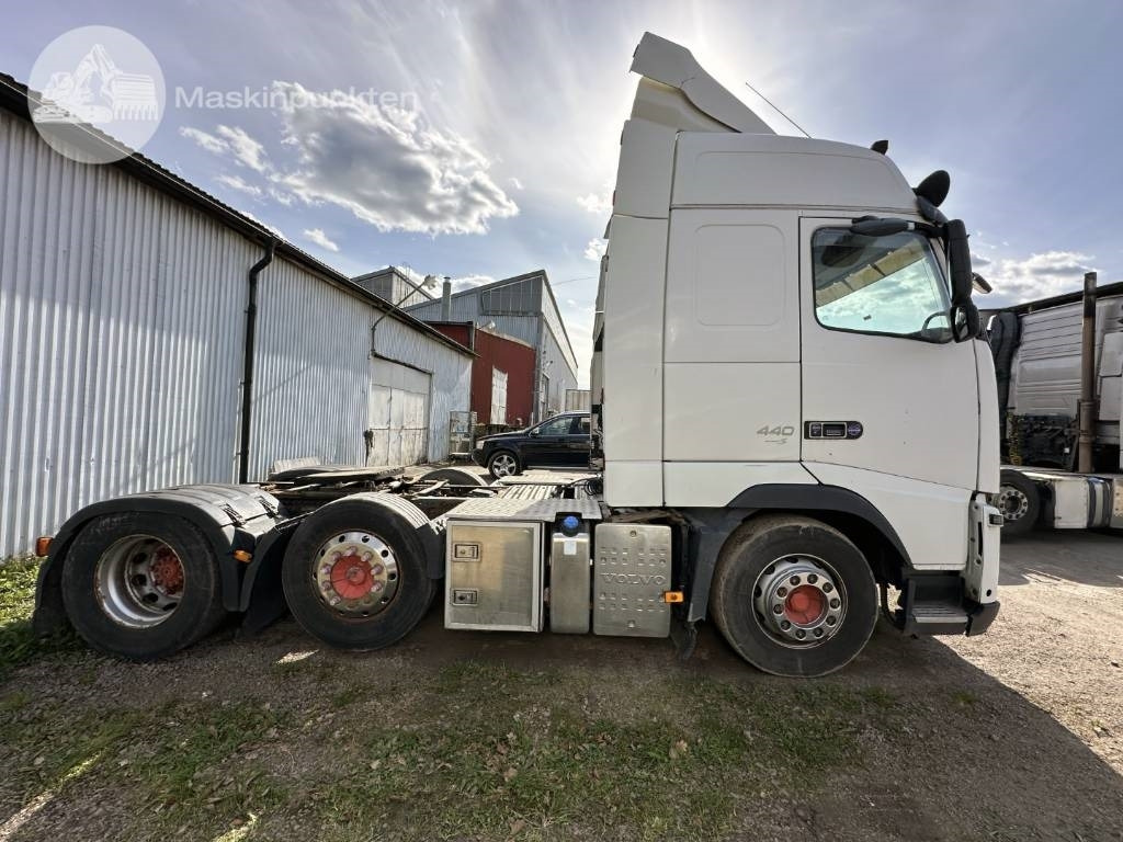 Volvo FH 440 Puscher - Tractor head: gambar 4 Volvo FH 440 Puscher - Tractor head: gambar 4