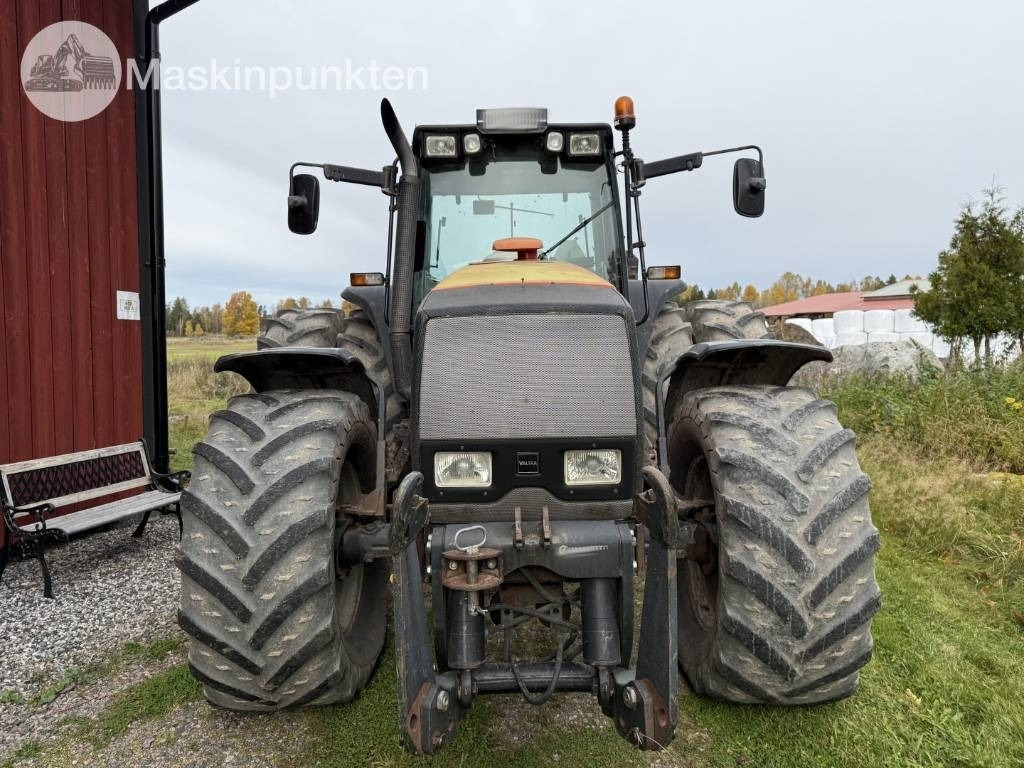Valtra Valmet 8350-4 - Traktor: gambar 2 Valtra Valmet 8350-4 - Traktor: gambar 2