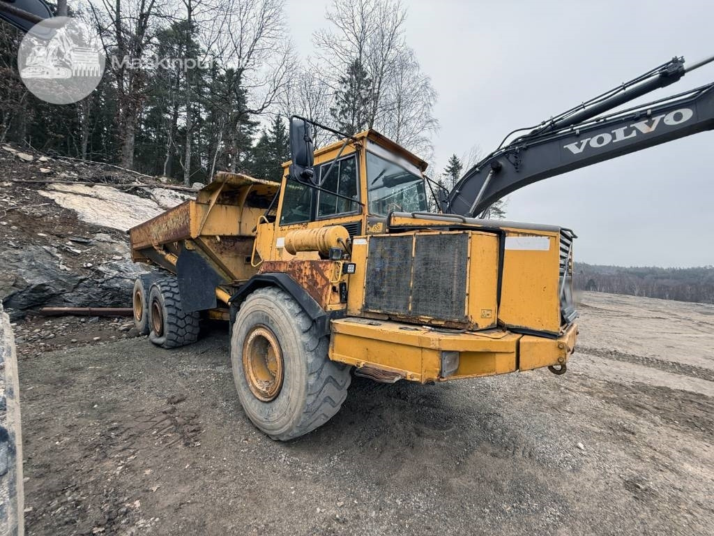Volvo A 25 C - Tempat sampah artikulasi: gambar 2 Volvo A 25 C - Tempat sampah artikulasi: gambar 2