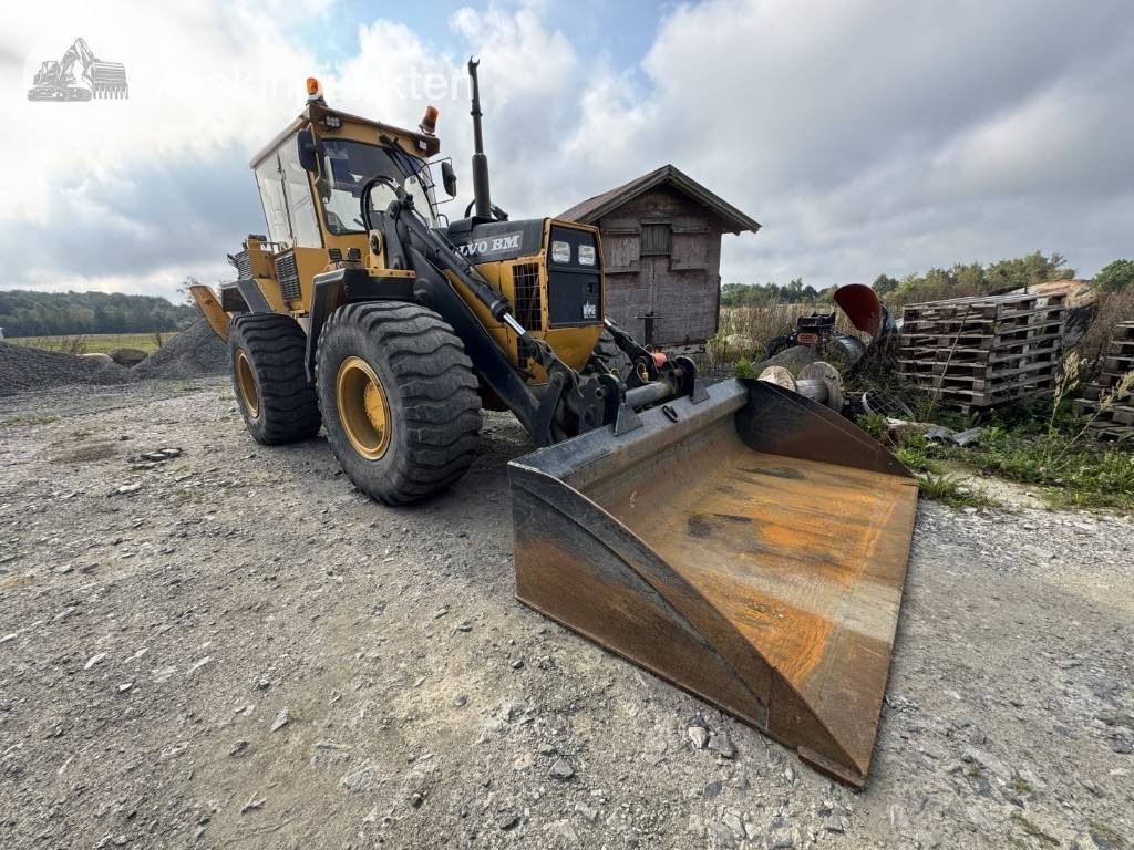 Volvo BM 6300 - Backhoe loader: gambar 4 Volvo BM 6300 - Backhoe loader: gambar 4