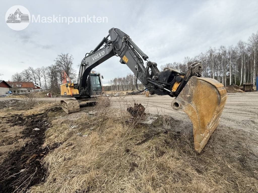 Volvo EC 220 el - Ekskavator perayap: gambar 4 Volvo EC 220 el - Ekskavator perayap: gambar 4