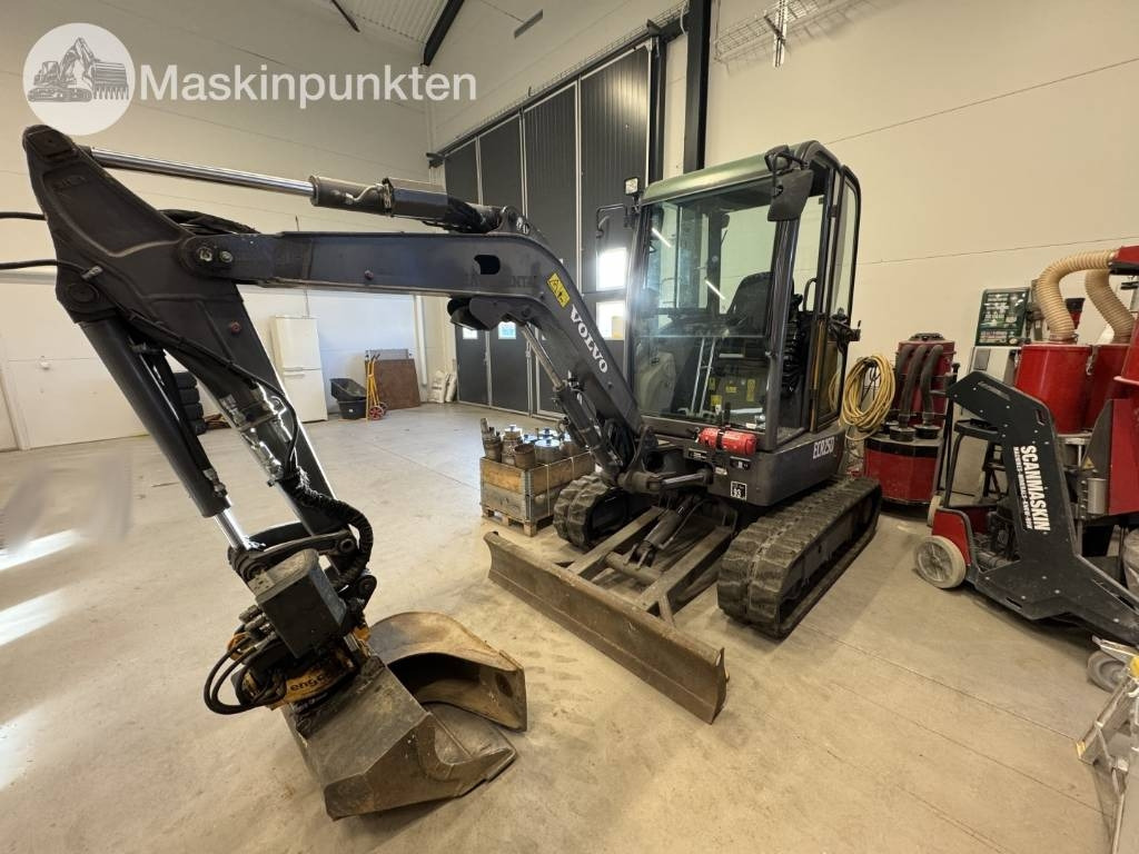 Volvo ECR 25 D - Ekskavator mini: gambar 1 Volvo ECR 25 D - Ekskavator mini: gambar 1