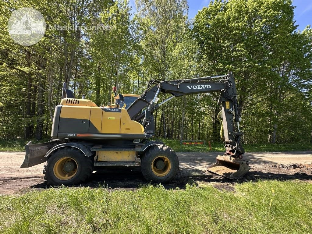 Volvo EW 140 D - Ekskavator roda: gambar 4 Volvo EW 140 D - Ekskavator roda: gambar 4