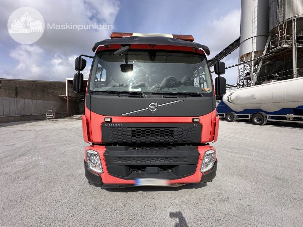 Volvo FE 320 - Truk pengaduk beton: gambar 4 Volvo FE 320 - Truk pengaduk beton: gambar 4