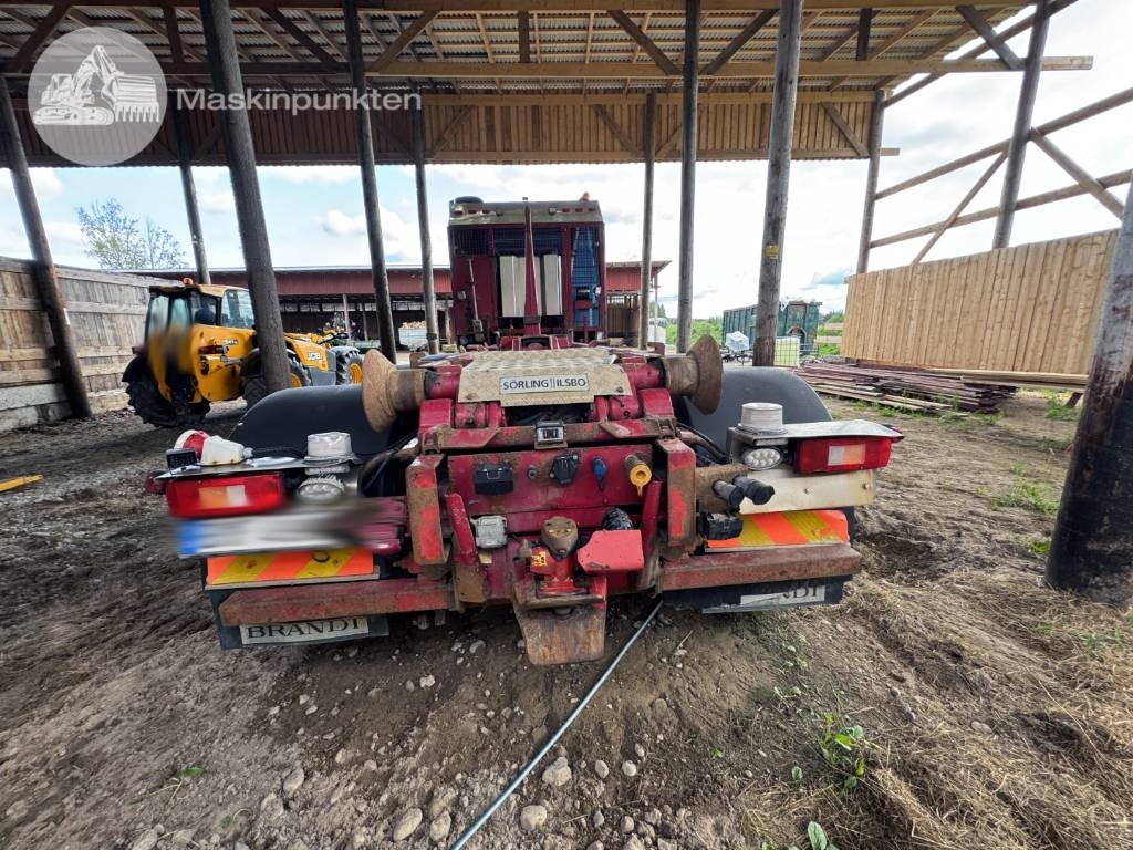 Volvo FH 16 550 - Hook lift: gambar 3 Volvo FH 16 550 - Hook lift: gambar 3