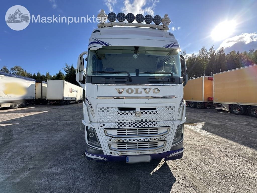 Volvo FH 16 750 - Truk logging: gambar 3 Volvo FH 16 750 - Truk logging: gambar 3