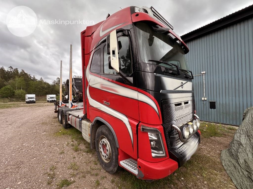 Volvo FH 16 750 - Truk logging: gambar 1 Volvo FH 16 750 - Truk logging: gambar 1