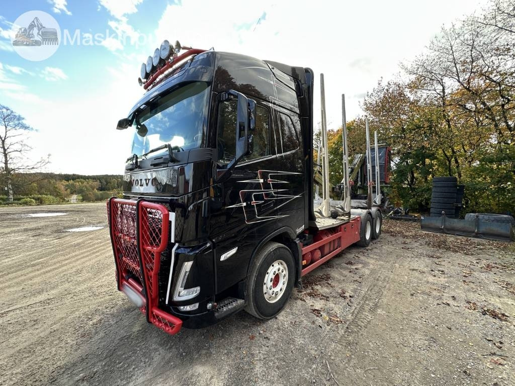 Volvo FH 64 R Timmerbil med kran - Truk logging: gambar 1 Volvo FH 64 R Timmerbil med kran - Truk logging: gambar 1