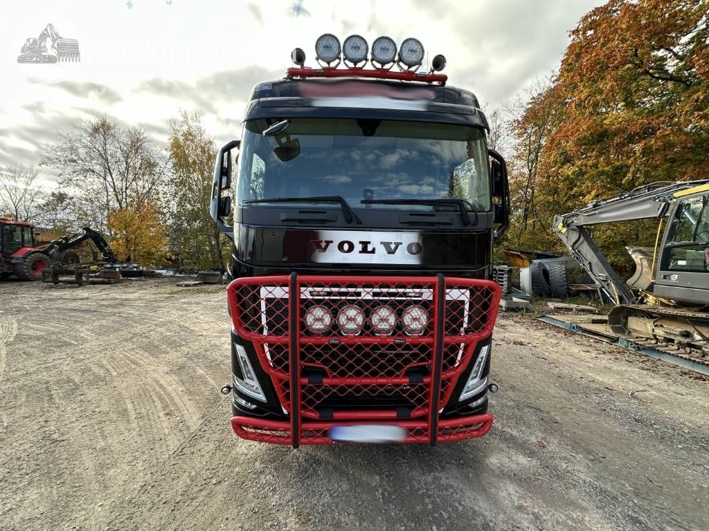Volvo FH 64 R Timmerbil med kran - Truk logging: gambar 2 Volvo FH 64 R Timmerbil med kran - Truk logging: gambar 2