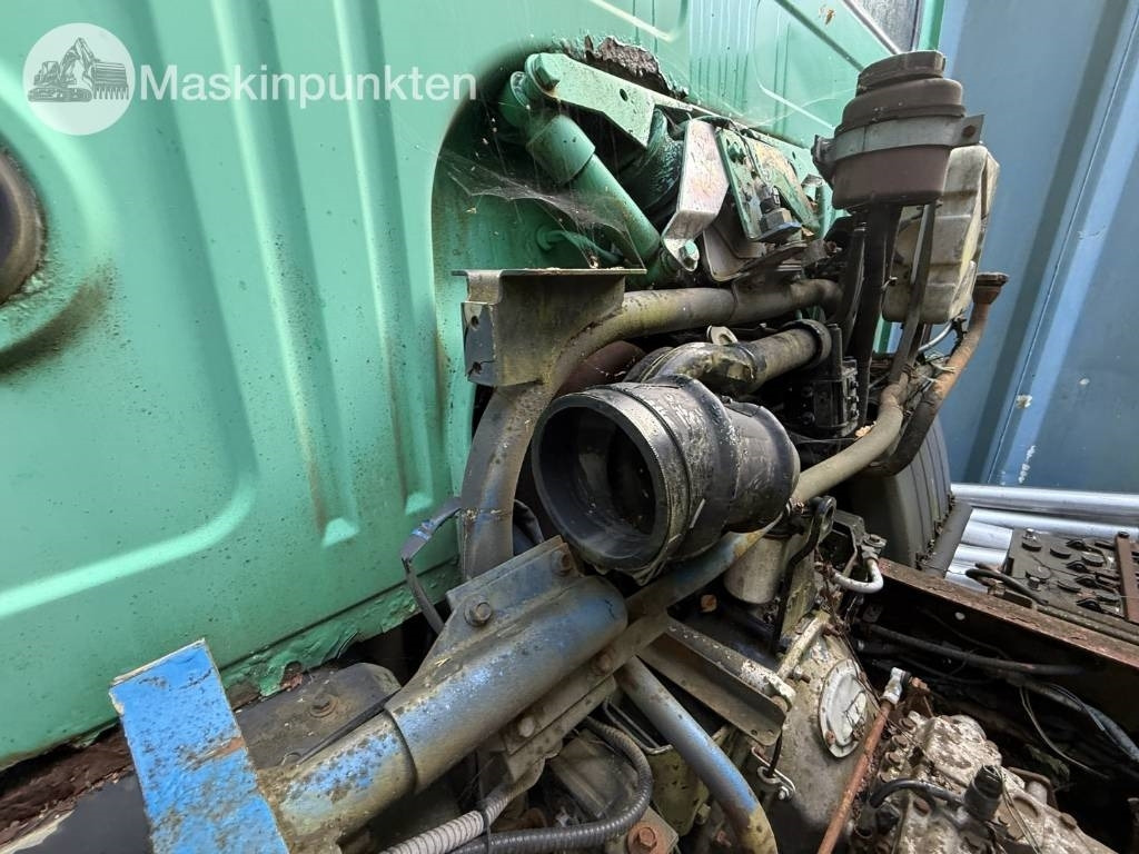 Truk jungkit Volvo FL 611: gambar 37