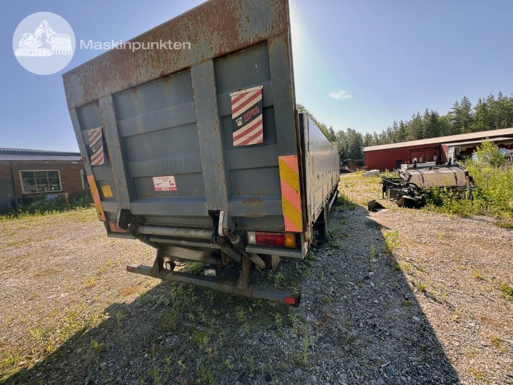 Volvo FL 614 - Truk derek: gambar 4 Volvo FL 614 - Truk derek: gambar 4