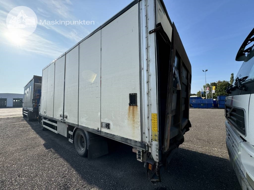 Volvo FL6 220 - Truk box: gambar 5 Volvo FL6 220 - Truk box: gambar 5
