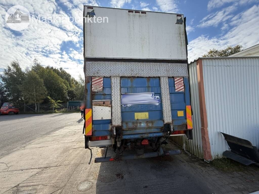 Volvo FM 12 - Truk box: gambar 5 Volvo FM 12 - Truk box: gambar 5