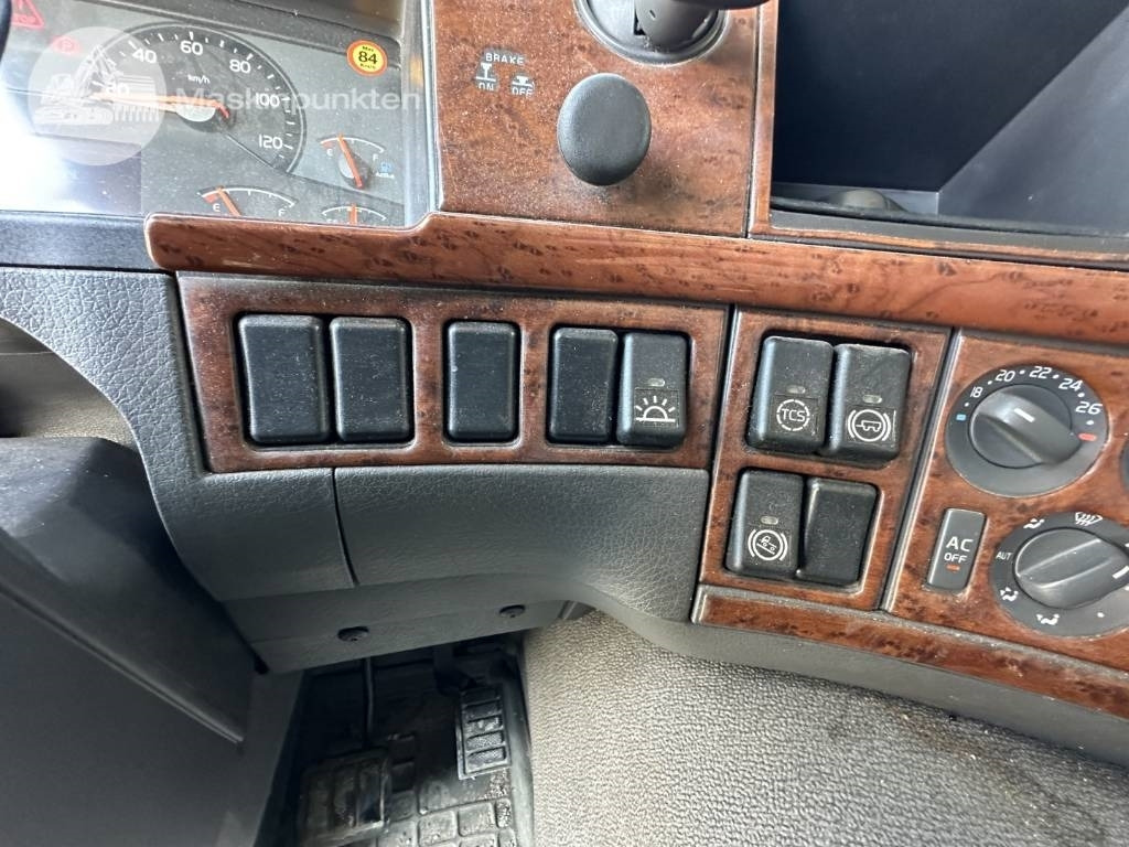 Truk berpendingin Volvo FM 340: gambar 28