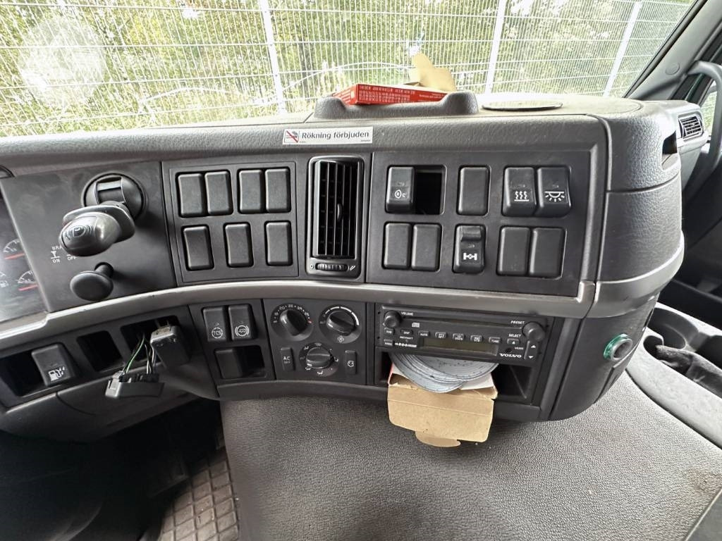 Truk box Volvo FM 9 300: gambar 34