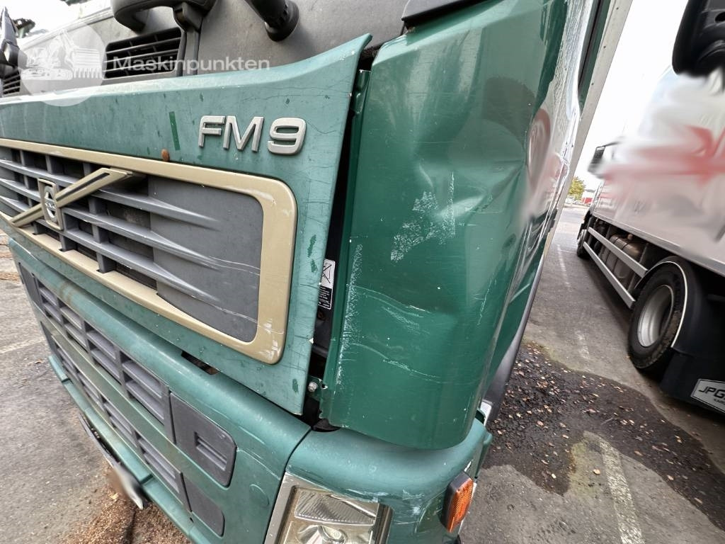 Truk box Volvo FM 9 300: gambar 38