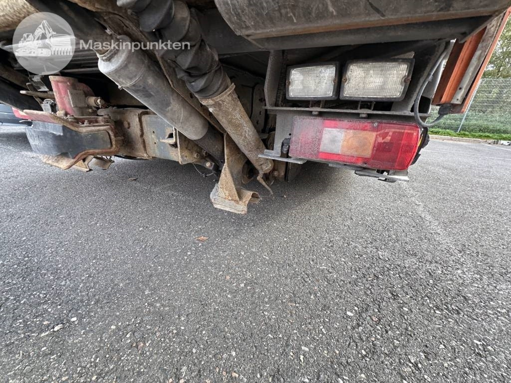 Truk box Volvo FM 9 300: gambar 44