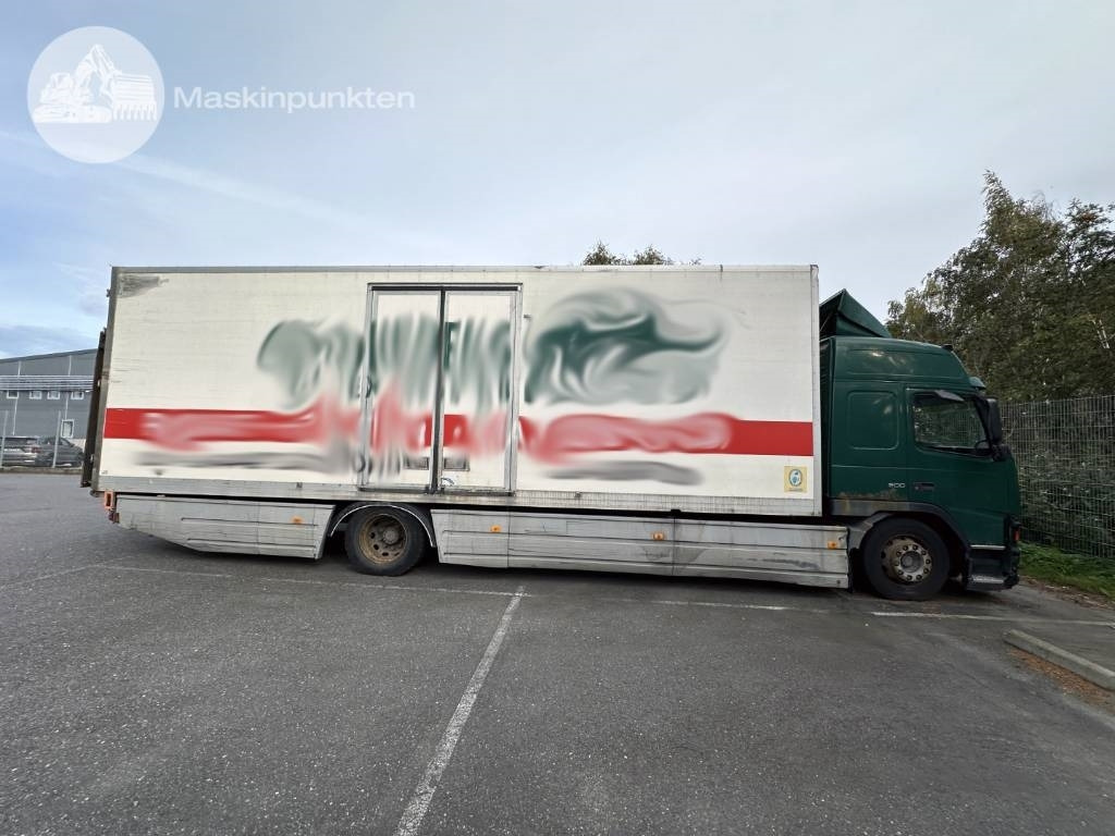Volvo FM 9 300 - Truk box: gambar 3 Volvo FM 9 300 - Truk box: gambar 3
