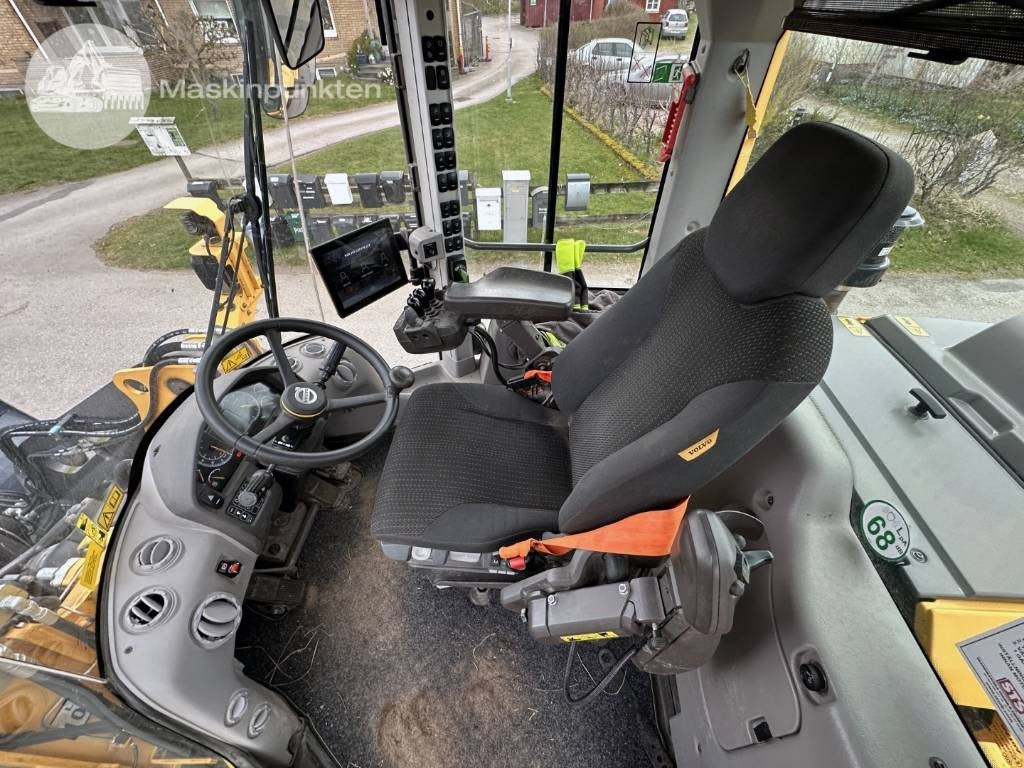 Wheel loader Volvo L 60 H: gambar 13