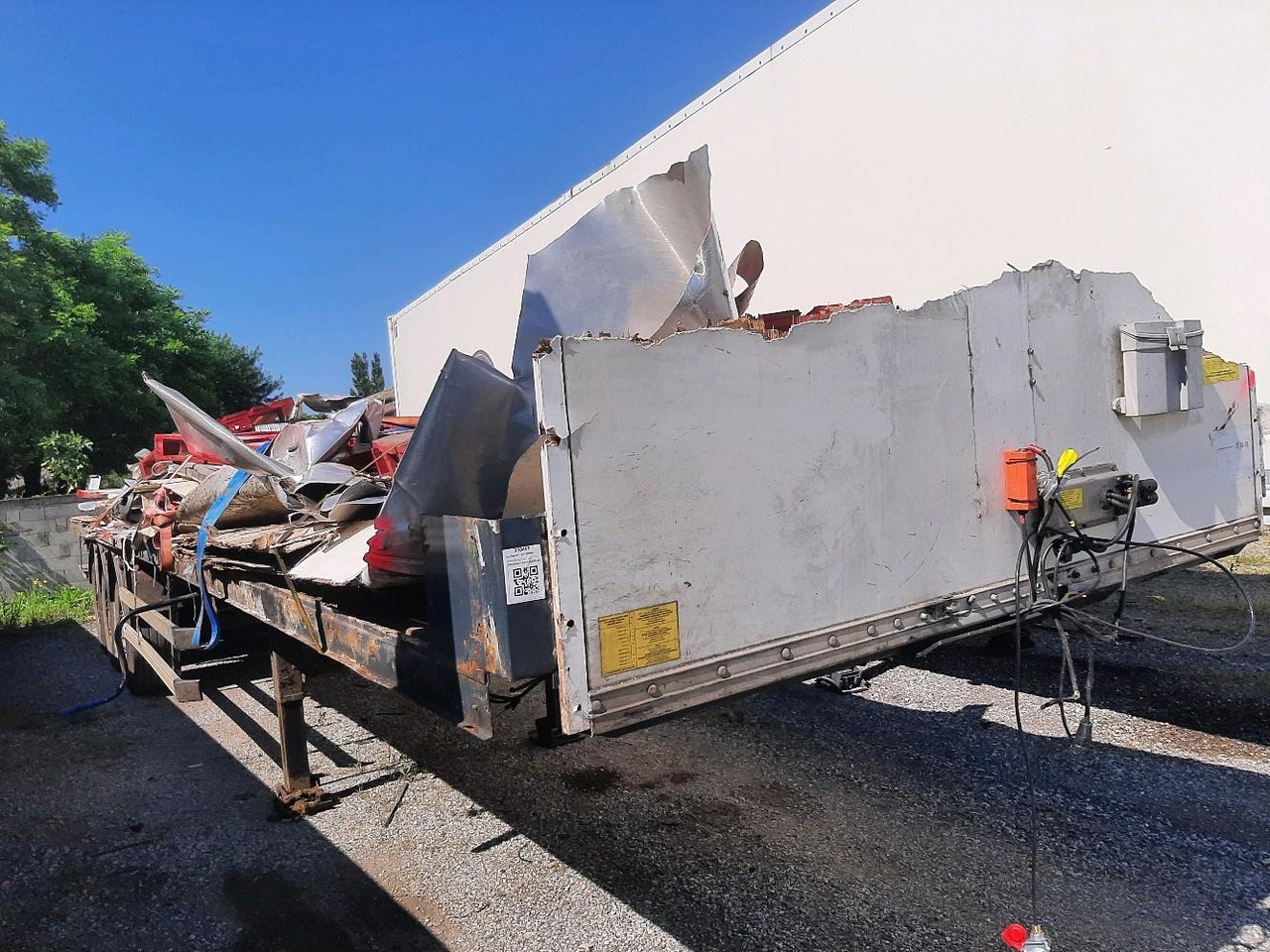 FRUEHAUF 3 ESSIEUX R580 - Semi-trailer flatbed: gambar 1 FRUEHAUF 3 ESSIEUX R580 - Semi-trailer flatbed: gambar 1