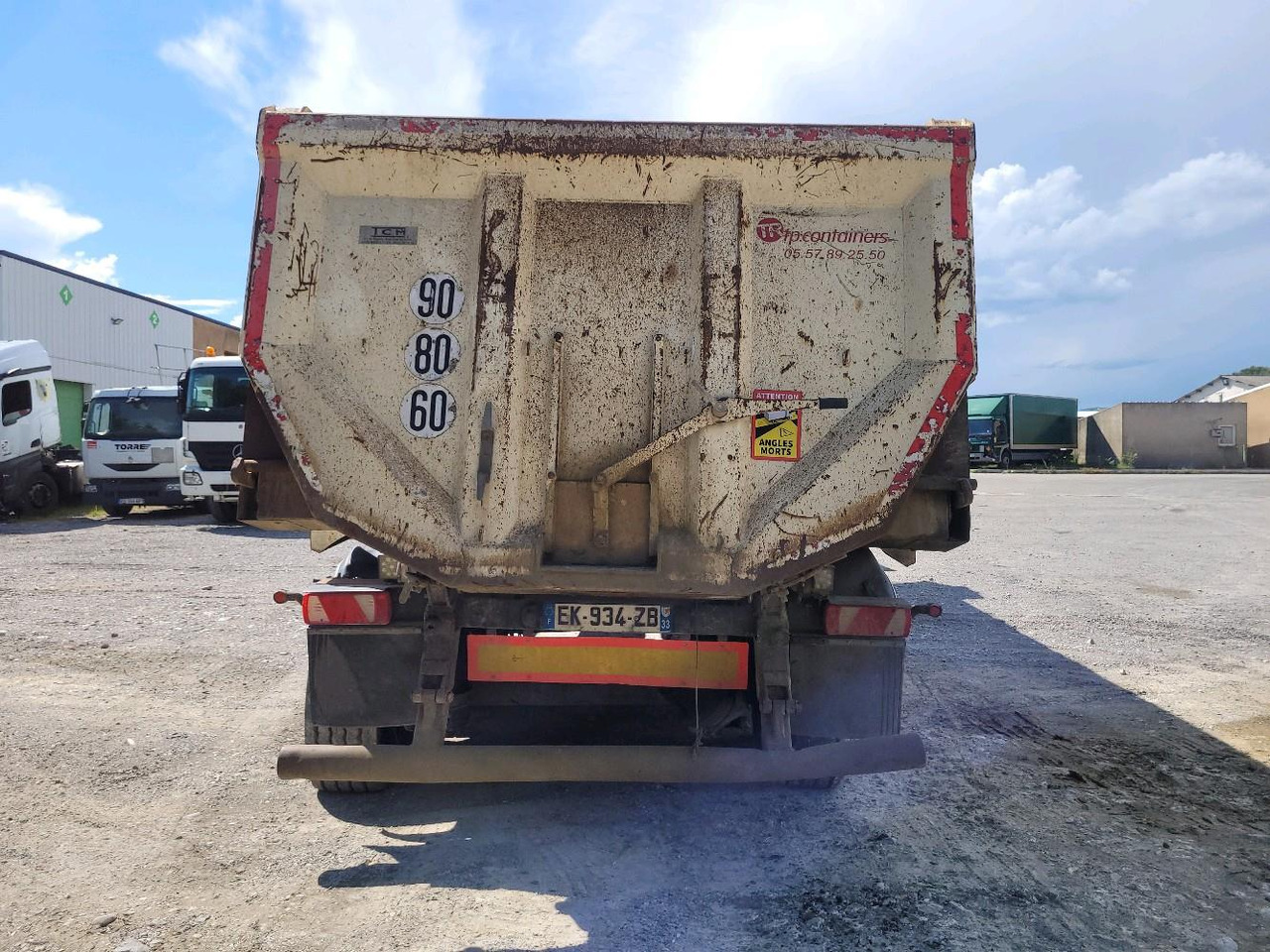 LOUAULT BENNE TP SR39 - Semi-trailer jungkit: gambar 5 LOUAULT BENNE TP SR39 - Semi-trailer jungkit: gambar 5