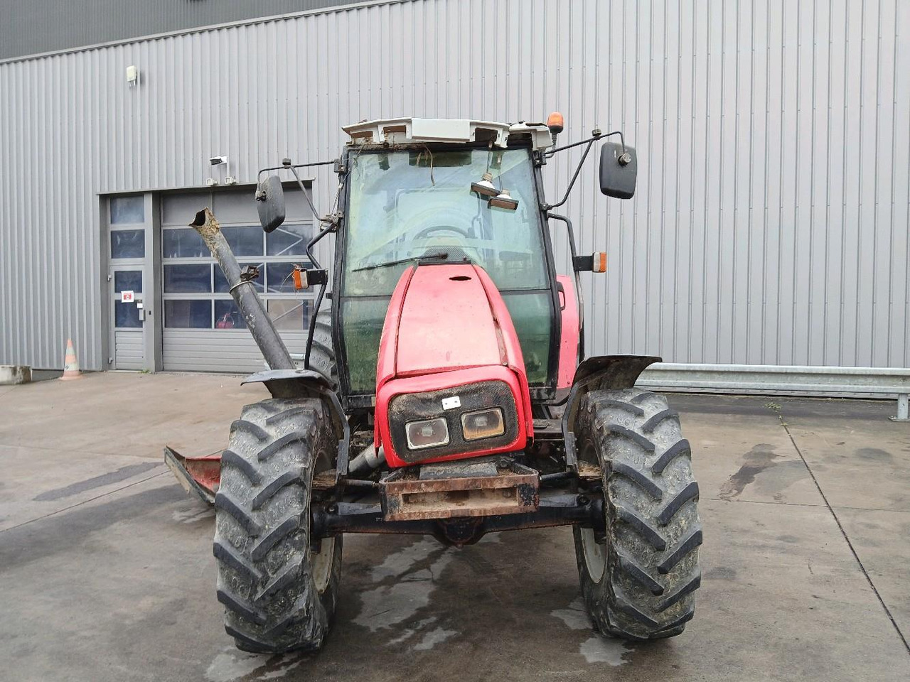 MASSEY FERGUSON 6245 - Traktor: gambar 2 MASSEY FERGUSON 6245 - Traktor: gambar 2