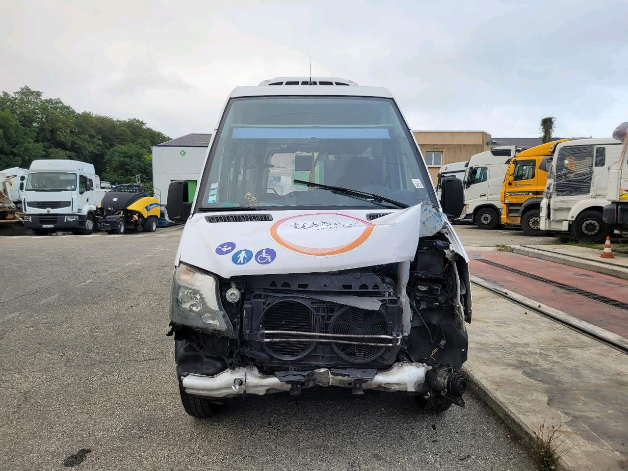 MERCEDES SPRINTER II CHASSIS 5.0T 516 C - Bus mini, Van penumpang: gambar 2 MERCEDES SPRINTER II CHASSIS 5.0T 516 C - Bus mini, Van penumpang: gambar 2