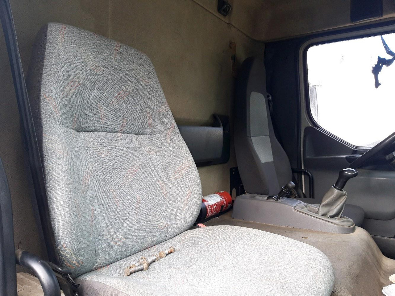 Truk tangki RENAULT MIDLUM CITERNE 7500: gambar 10