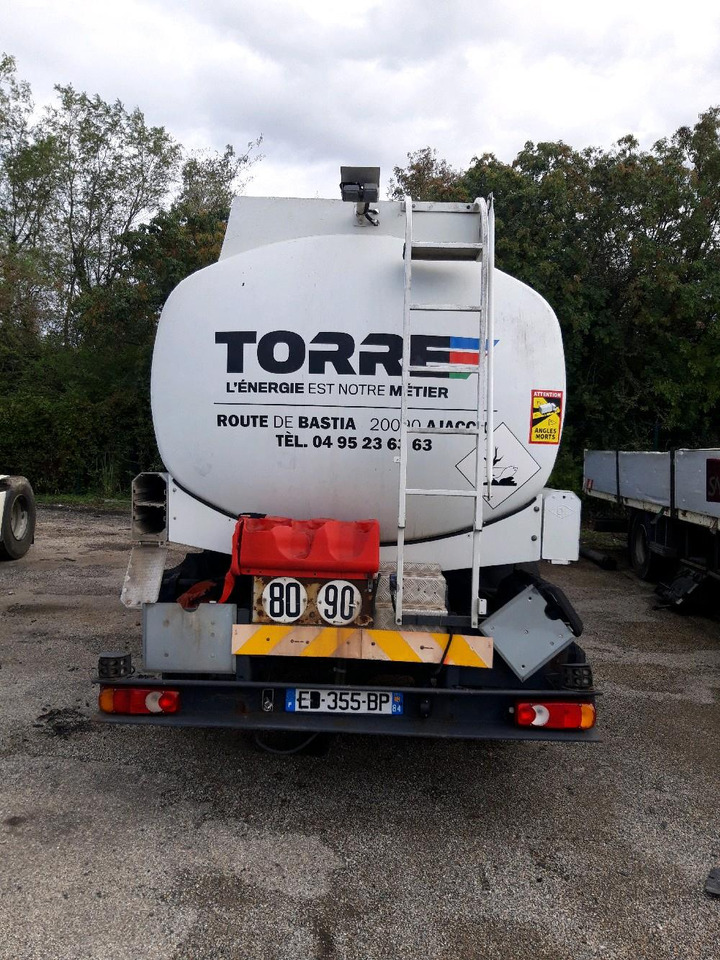 RENAULT MIDLUM CITERNE 7500 - Truk tangki: gambar 5 RENAULT MIDLUM CITERNE 7500 - Truk tangki: gambar 5