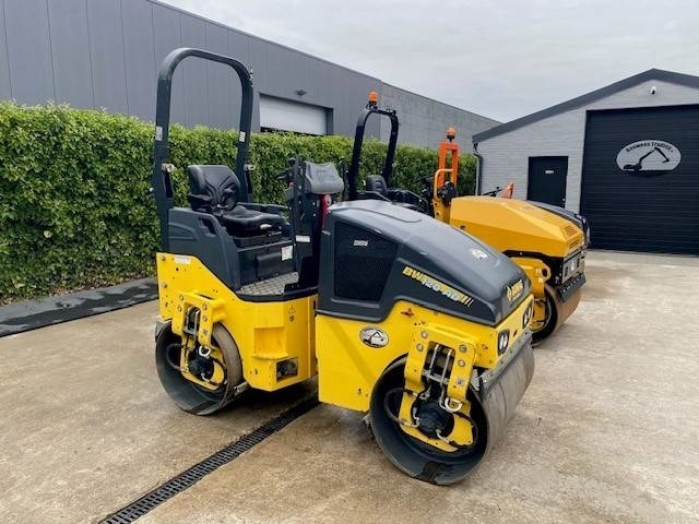 Bomag BW 120 AD-5 - Roller jalan: gambar 2 Bomag BW 120 AD-5 - Roller jalan: gambar 2