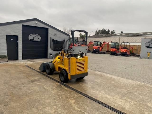 Knikmops KM 100 - Wheel loader: gambar 5 Knikmops KM 100 - Wheel loader: gambar 5