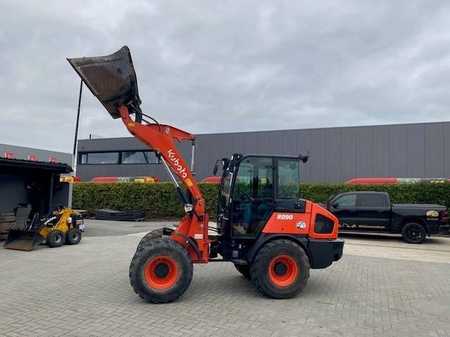 Kubota R 090 - Wheel loader: gambar 2 Kubota R 090 - Wheel loader: gambar 2