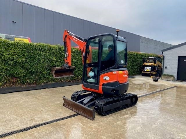 Kubota U 27-4 - Ekskavator mini: gambar 4 Kubota U 27-4 - Ekskavator mini: gambar 4