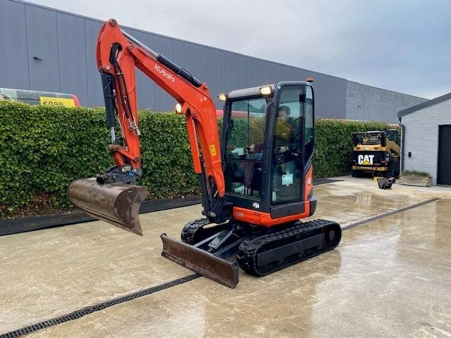 Kubota U 27-4 - Ekskavator mini: gambar 3 Kubota U 27-4 - Ekskavator mini: gambar 3