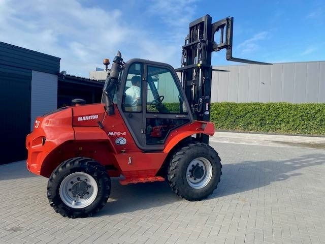 Manitou M 30.4 - Forklift medan kasar: gambar 4 Manitou M 30.4 - Forklift medan kasar: gambar 4