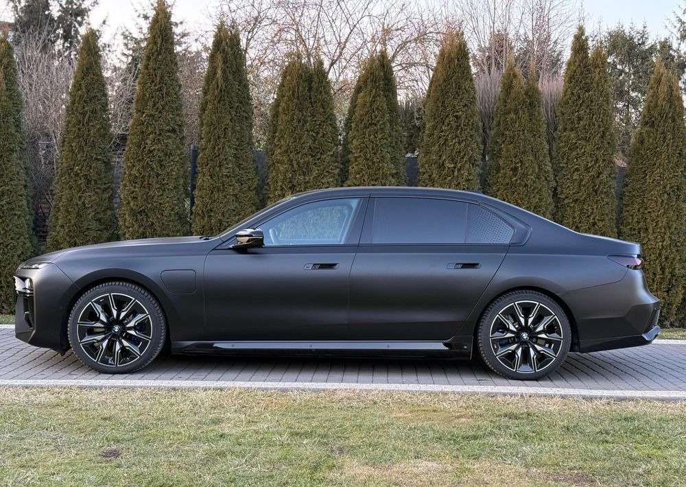 BMW Seria 7 - Mobil sedan: gambar 5 BMW Seria 7 - Mobil sedan: gambar 5