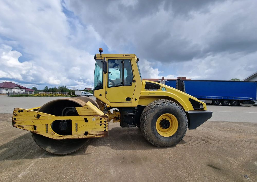 Bomag Bw 213 DH-4 - Roller: gambar 4 Bomag Bw 213 DH-4 - Roller: gambar 4