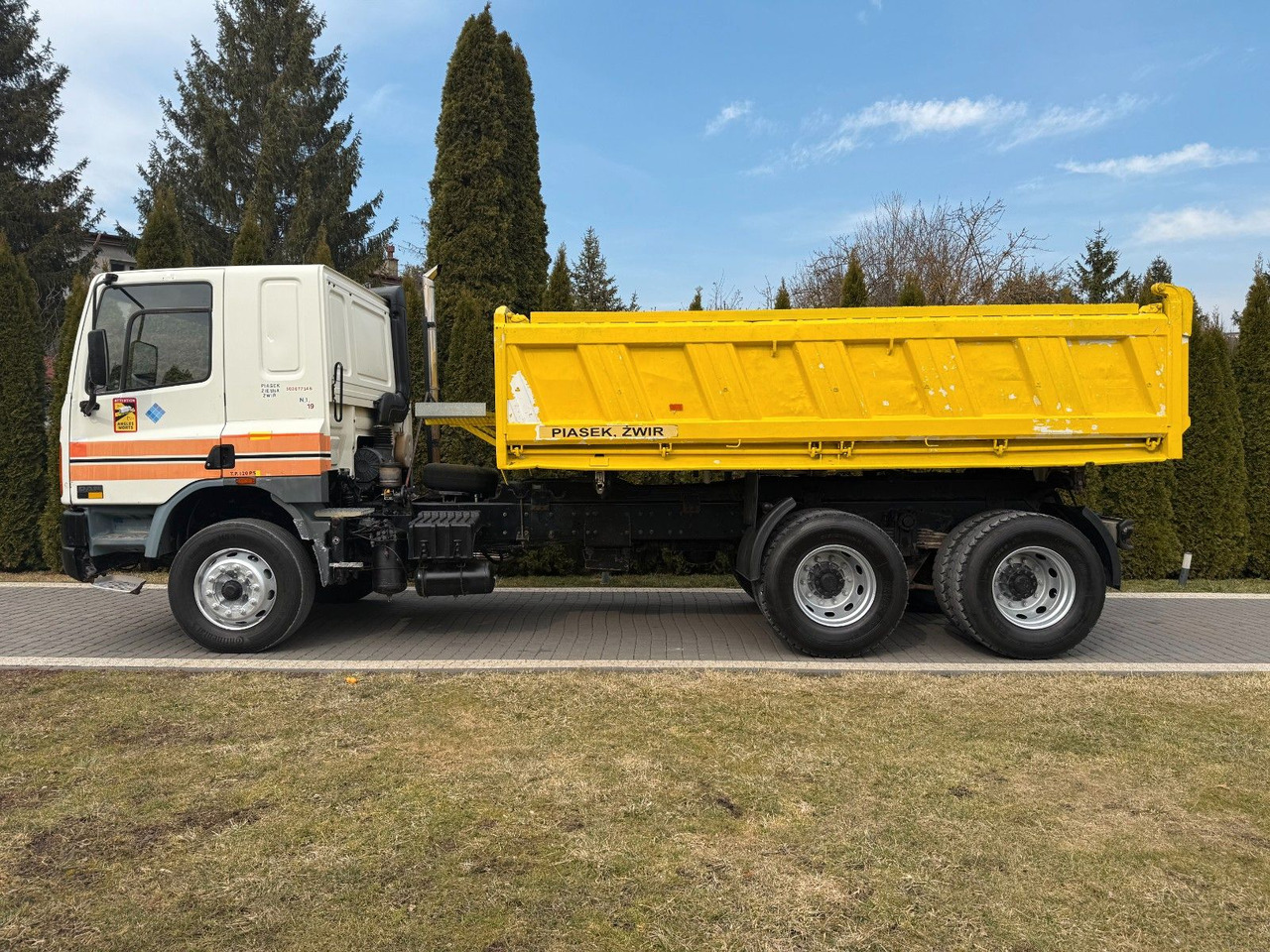 DAF CF 85 400 6x4 KIPPER - Truk jungkit: gambar 5 DAF CF 85 400 6x4 KIPPER - Truk jungkit: gambar 5