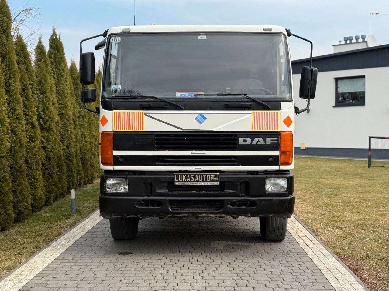 DAF CF 85 400 6x4 KIPPER - Truk jungkit: gambar 3 DAF CF 85 400 6x4 KIPPER - Truk jungkit: gambar 3