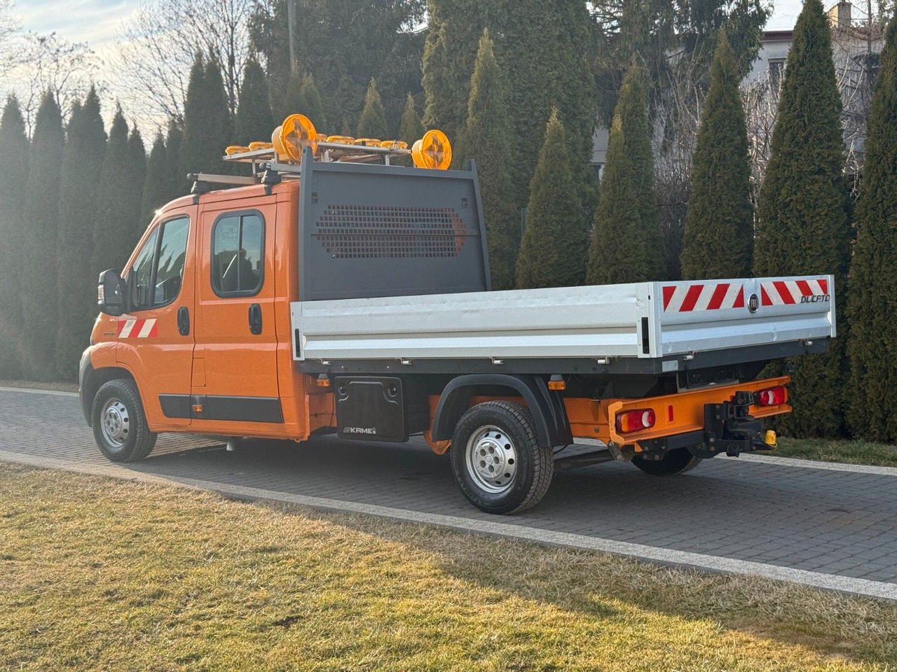 Fiat DUCATO WEBASTO DOPPLECABINE 7 SEAT - Van flatbed: gambar 5 Fiat DUCATO WEBASTO DOPPLECABINE 7 SEAT - Van flatbed: gambar 5