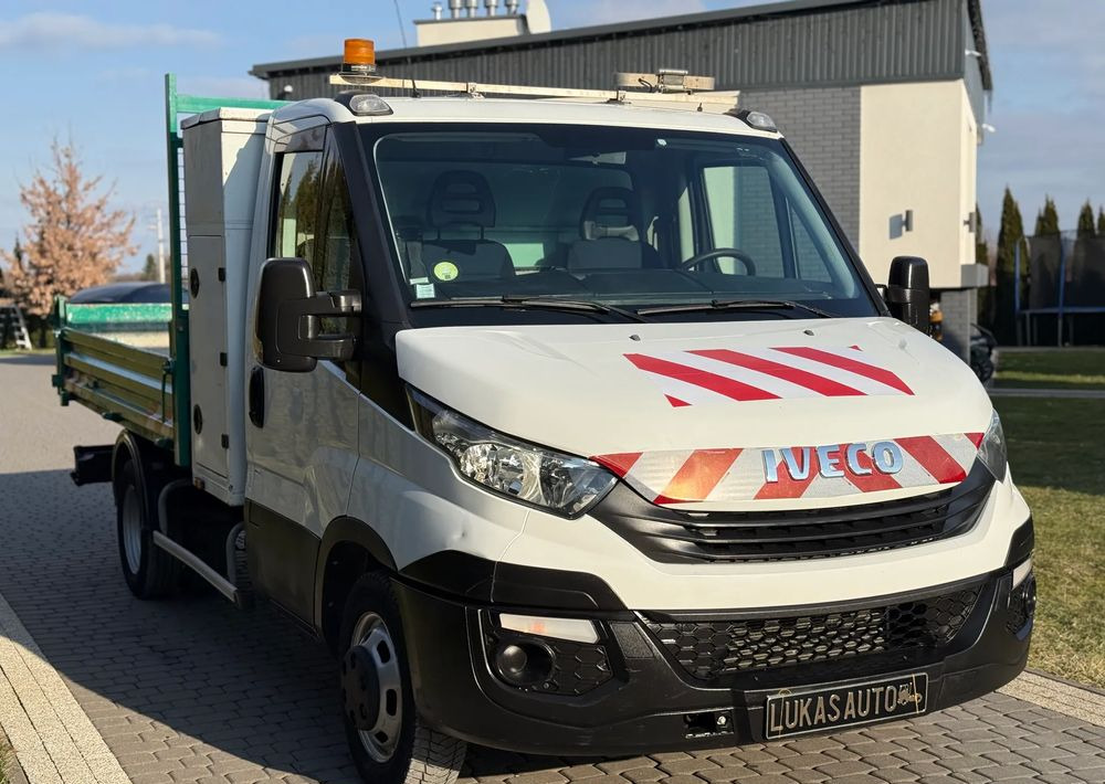 Iveco DAILY 35C15 WYROTKA SKRZYNKA - Van jungkit: gambar 5 Iveco DAILY 35C15 WYROTKA SKRZYNKA - Van jungkit: gambar 5