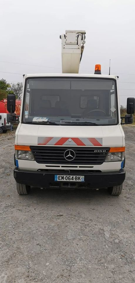 Mercedes-Benz VARIO 815D 17 M - Platform udara yang dipasang di truk: gambar 2 Mercedes-Benz VARIO 815D 17 M - Platform udara yang dipasang di truk: gambar 2