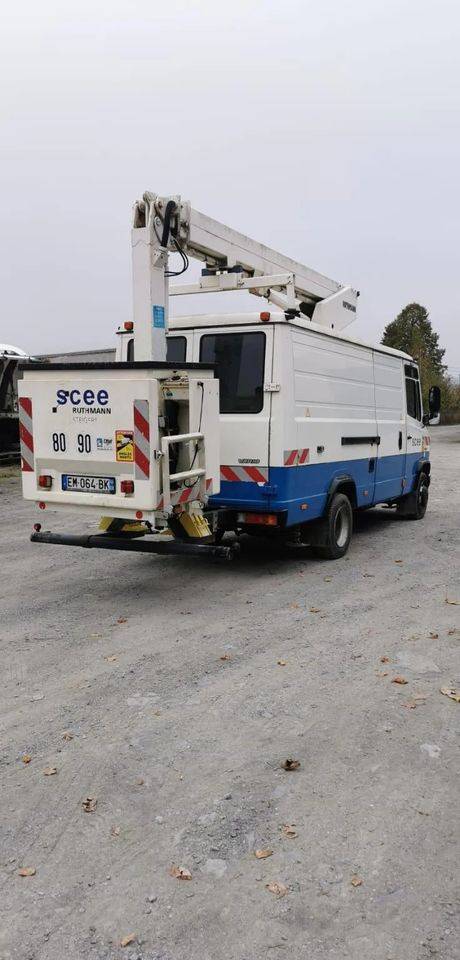 Mercedes-Benz VARIO 815D 17 M - Platform udara yang dipasang di truk: gambar 4 Mercedes-Benz VARIO 815D 17 M - Platform udara yang dipasang di truk: gambar 4