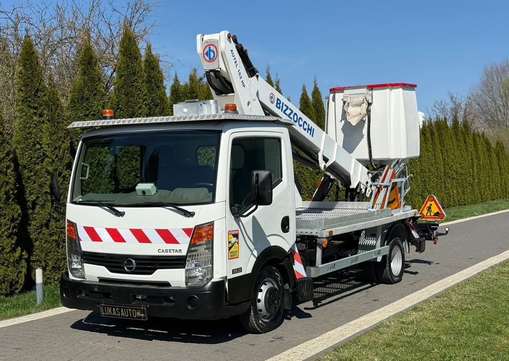 Nissan CABSTAR 16 M MANUAL - Platform udara yang dipasang di truk: gambar 1 Nissan CABSTAR 16 M MANUAL - Platform udara yang dipasang di truk: gambar 1