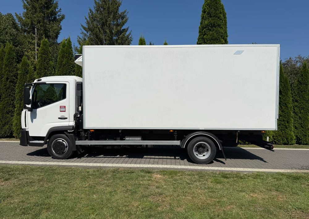 Renault D7.5 MANUAL LAMBERET CARRIER XARIOS 350 - Truk berpendingin: gambar 4 Renault D7.5 MANUAL LAMBERET CARRIER XARIOS 350 - Truk berpendingin: gambar 4