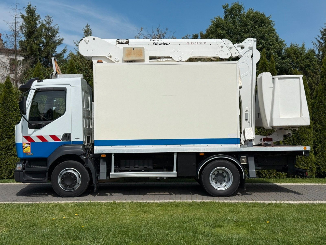 Renault MIDLUM 180 LIFT 18 M FRANCE ELEVATEUR - Platform udara yang dipasang di truk: gambar 5 Renault MIDLUM 180 LIFT 18 M FRANCE ELEVATEUR - Platform udara yang dipasang di truk: gambar 5