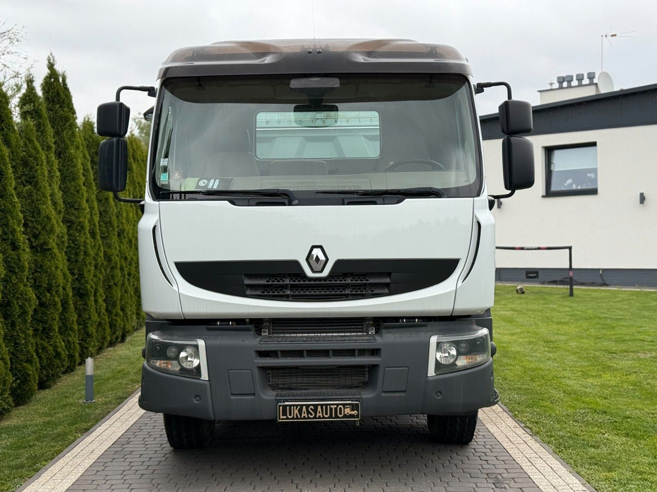 Renault PREMIUM 410 DXI 6X4 TIPPER - Truk jungkit: gambar 2 Renault PREMIUM 410 DXI 6X4 TIPPER - Truk jungkit: gambar 2